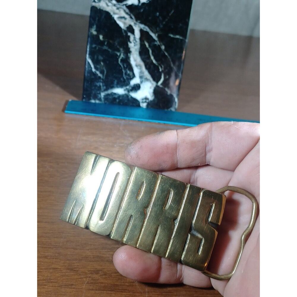 VINTAGE CUT-OUT NAME ***MORRIS*** SOLID BRASS BUCKLE Aminco. - Picture 3 of 5